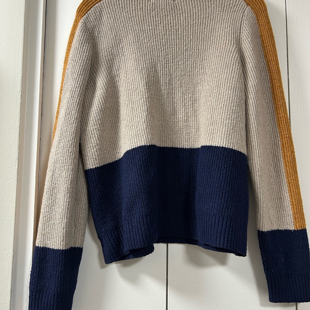 Zora Ribbed Long Sleeve Pullover - Picture 4 of 4